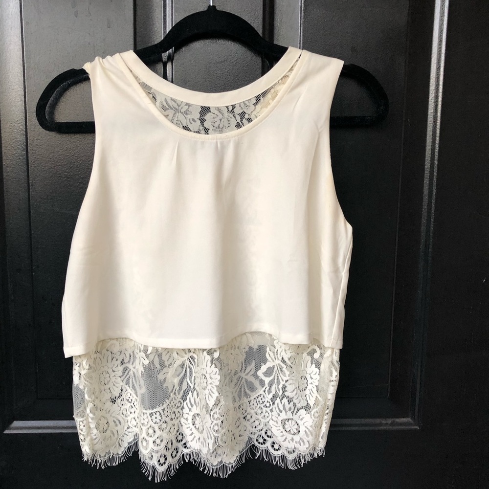 Layer Lace Blouse